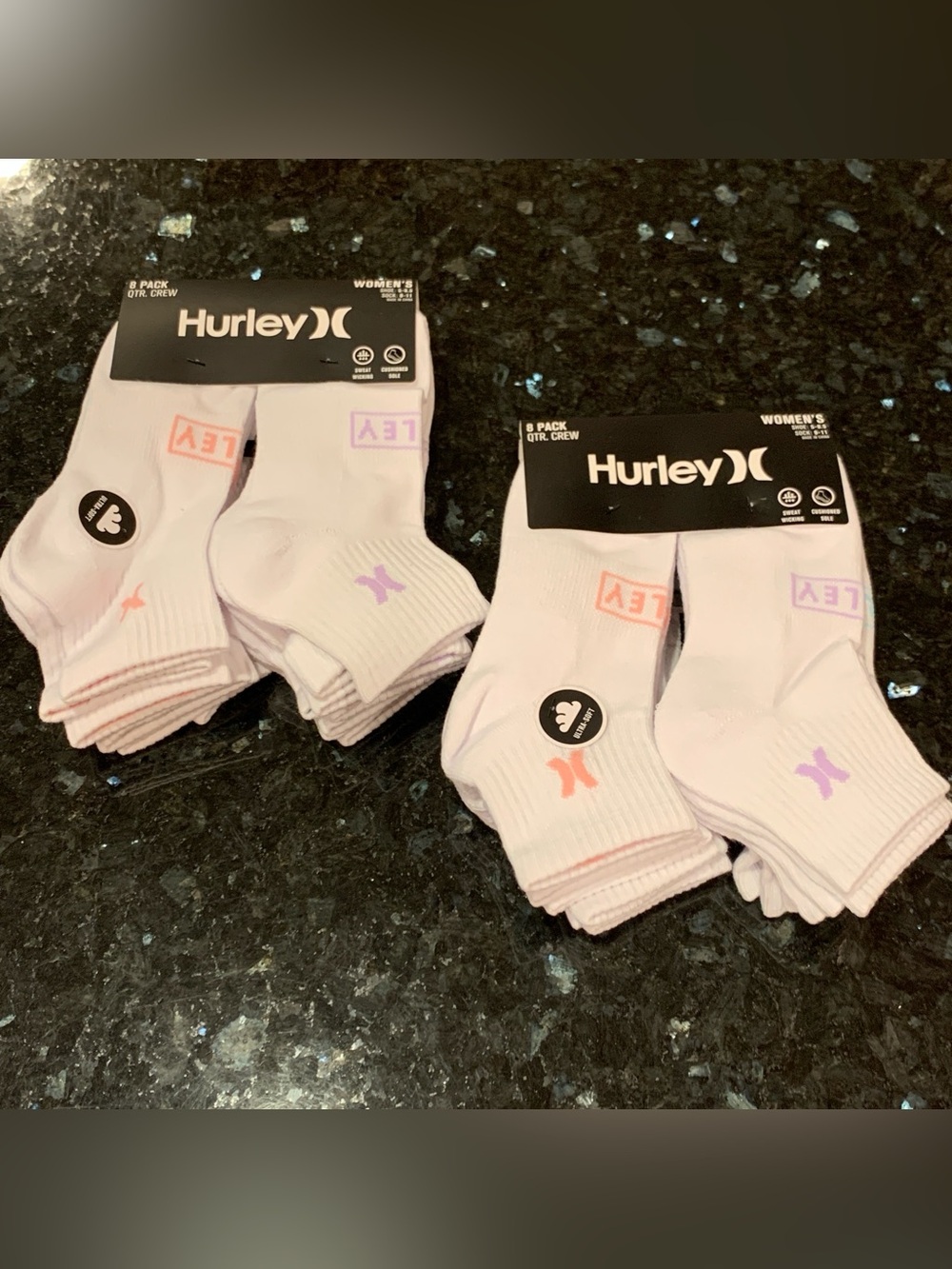 Hurley Women’s Quarter Crew Socks – 2 Packs / 16 Pairs – Size 9-11 (Shoe 5-9.5)